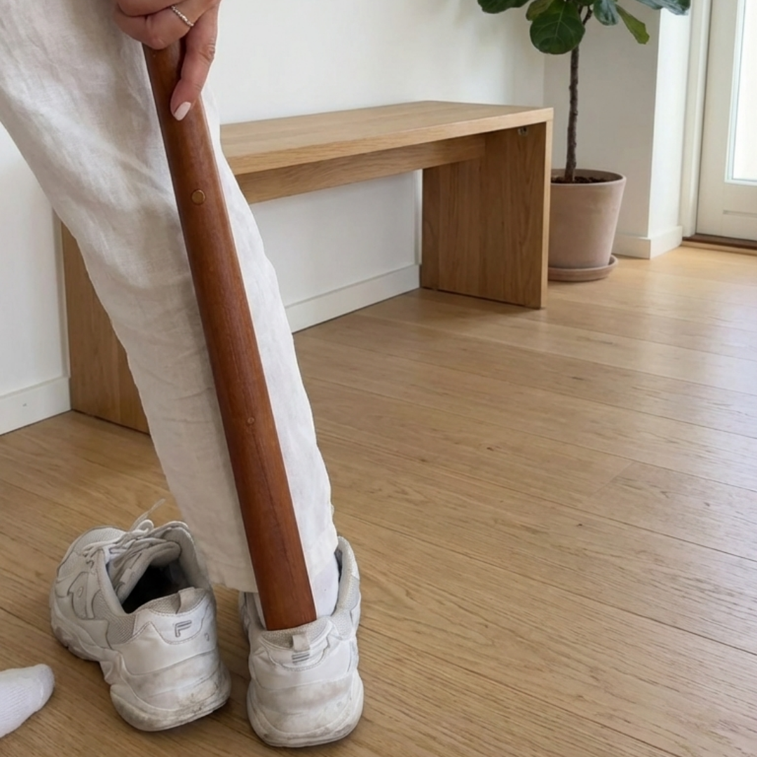 StrideEase™ Magnetic Shoehorn